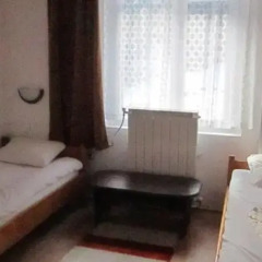 Отель Pri Voivodite Guest House Банско комната для гостей фото 2