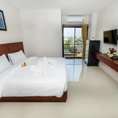 Отель The Topaz Residence 3* Улучшенный номер с разными типами кроватей фото 3