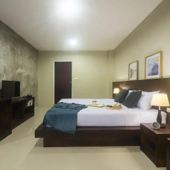 Green Leaf Hostel Номер Делюкс с двуспальной кроватью фото 3