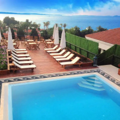 Hotel White Dahlia Чешме бассейн