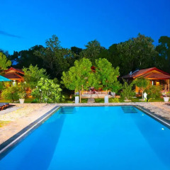 Отель Shangri-Lanka Village бассейн