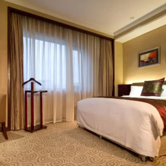 Millennium Hotel Chengdu 4* Представительский люкс с различными типами кроватей фото 4
