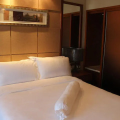 Sun Flower Hotel and Residence 4* Люкс повышенной комфортности с различными типами кроватей фото 5