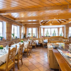 Hotel Neuwirt питание