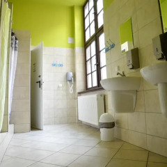 Отель The One Hostel Польша, Вроцлав - отзывы, цены и фото номеров - забронировать отель The One Hostel онлайн ванная