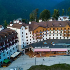 Гостиница Riders Lodge парковка