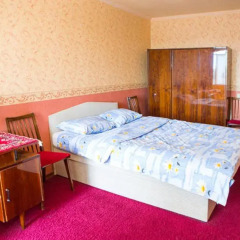 Апартаменты Lavra-Arsenal Apartment Киев комната для гостей фото 2