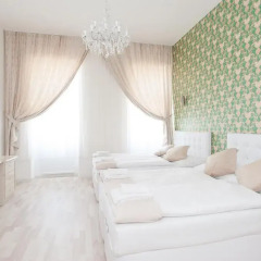 Апартаменты Royal Resort Apartments Westbahnhof Vienna Вена комната для гостей фото 3
