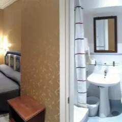 939 Hotel 2* Номер категории Эконом с различными типами кроватей фото 6