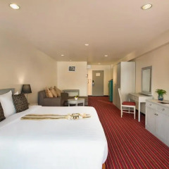Отель Furama Silom, Bangkok 3* Улучшенный номер с разными типами кроватей