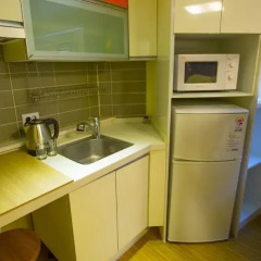 KW Hongdae Hostel Стандартный номер с 2 отдельными кроватями фото 2