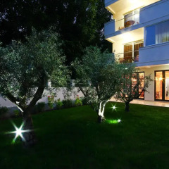 Hotel Nadezda 4* Улучшенный номер с двуспальной кроватью