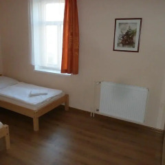 Отель Penzion Holiday 3* Апартаменты с различными типами кроватей фото 9