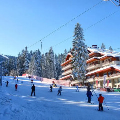 Club Hotel Yanakiev спортивное сооружение