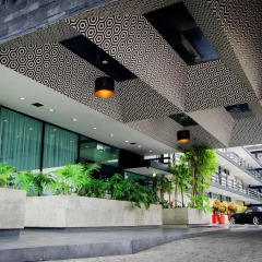 Hotel Portonovo Plaza Expo парковка