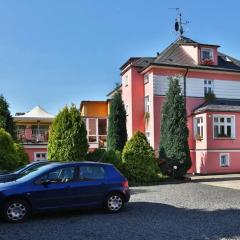 Отель Wellness Pension Rainbow парковка