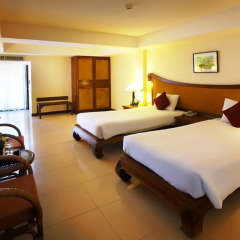 Floral Hotel Lakeview Koh Samui сейф в номере