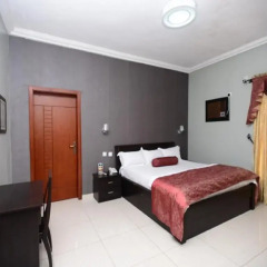 Отель Prenox Hotels And Suites комната для гостей фото 2