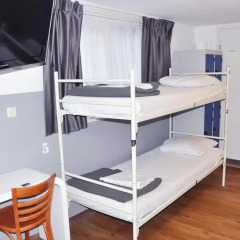 Travel Hotel Amsterdam Стандартный номер с двуспальной кроватью (общая ванная комната) фото 3