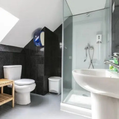 Отель Guest House Porto Clerigus 3* Стандартный номер разные типы кроватей (общая ванная комната) фото 5
