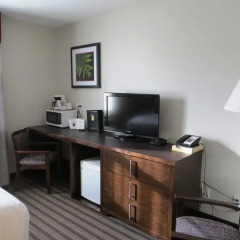Отель Super 8 Saskatoon West удобства в номере фото 2