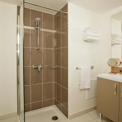 Отель Residhome Asnières Park 3* Апартаменты с различными типами кроватей фото 3