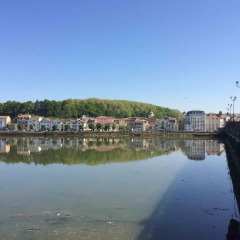 Отель Le Bayonne Байон приотельная территория