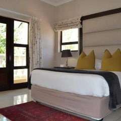 Отель The Capital Guest House 4* Номер категории Премиум фото 4