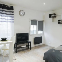 Отель PENCHIENATTI cosy loft industrial style Ницца комната для гостей фото 3