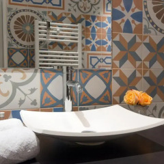 Отель Sweet Inn St Honore Ethnic Франция, Париж - отзывы, цены и фото номеров - забронировать отель Sweet Inn St Honore Ethnic онлайн ванная фото 2