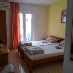 Sun Hostel Budva Студия с двуспальной кроватью фото 2