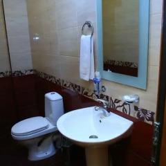 Отель Tsirani ApartHotel ванная фото 2