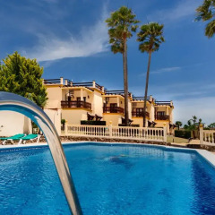 Отель Apartamentos Villafaro Испания, Кониль-де-ла-Фронтера - отзывы, цены и фото номеров - забронировать отель Apartamentos Villafaro онлайн бассейн фото 3