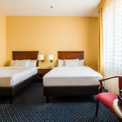 Отель Courtyard by Marriott Warsaw Airport 4* Номер Делюкс с различными типами кроватей фото 5