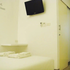 Отель Baan Saladaeng Boutique Guesthouse 3* Номер категории Эконом с различными типами кроватей фото 2
