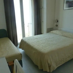 Отель Albergo Aquila Римини комната для гостей фото 5