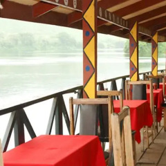Отель Afrikiko River Front Resort пляж