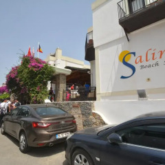 Salinas Beach Hotel парковка