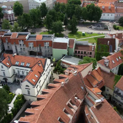Отель Bell Tower Apartments Литва, Вильнюс - отзывы, цены и фото номеров - забронировать отель Bell Tower Apartments онлайн балкон