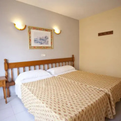 Отель Hostal Bona Vista Стандартный номер с различными типами кроватей
