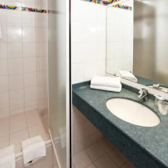 Отель ibis budget Nice Californie Lenval 2* Стандартный номер с различными типами кроватей фото 4