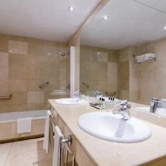 Отель Aparthotel Mariano Cubi Barcelona 4* Апартаменты с различными типами кроватей фото 8