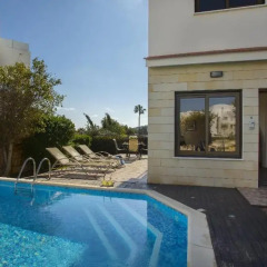 Отель Buena Vista Villa Кипр, Протарас - отзывы, цены и фото номеров - забронировать отель Buena Vista Villa онлайн бассейн фото 3