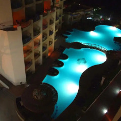Отель Sphinx Aqua Park Beach Resort бассейн