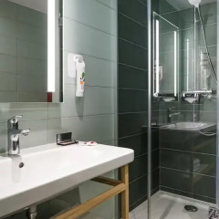 Отель ibis Styles Paris Gare Saint Lazare 3* Стандартный номер с различными типами кроватей фото 9
