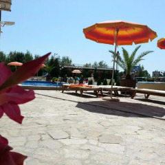 Апартаменты Menada Sea Regal Apartments бассейн