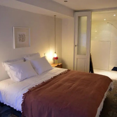 Отель B&B The Nest Brussels Стандартный номер фото 10