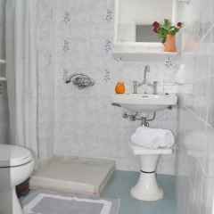 Отель Alexandra Rooms ванная