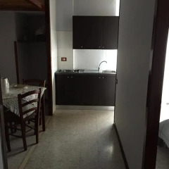 Отель B&B Napoli Stazione 3* Стандартный номер с двуспальной кроватью (общая ванная комната) фото 3