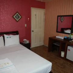 Отель Royal Park Motel Стандартный номер с различными типами кроватей фото 3